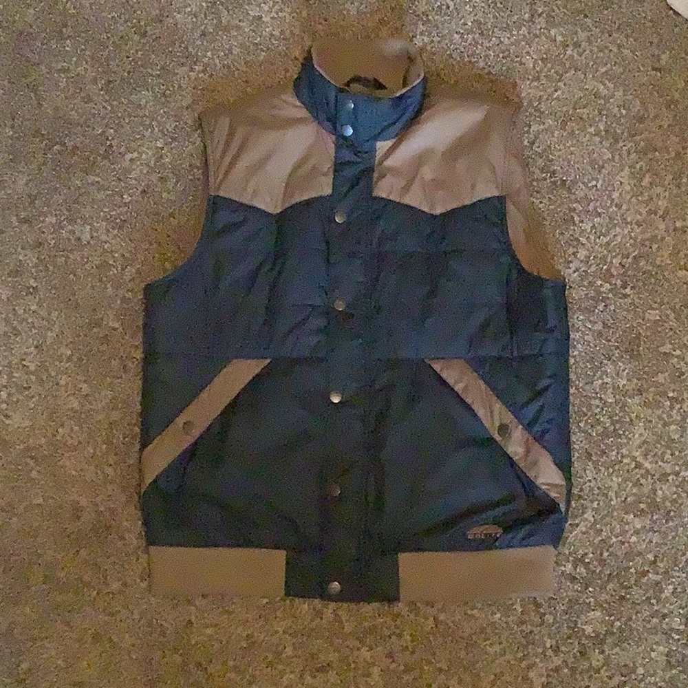 GoLite L Puffy Vest